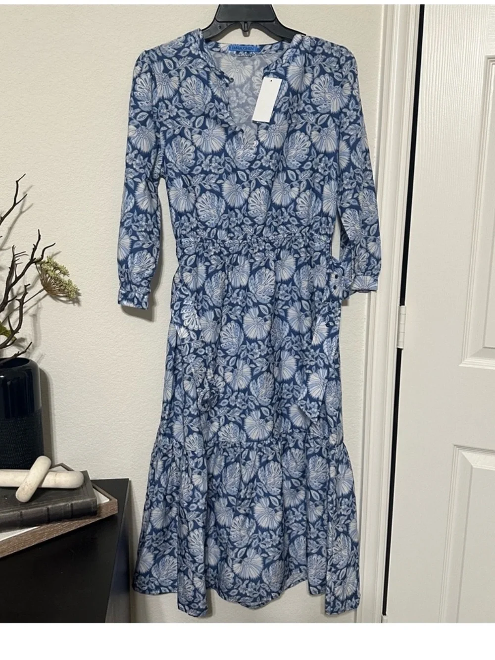 NWT J.McLaughlin Silk Cotton Floral Round Split V-Neck 3/4 Bishop Sleeve Dress - Picture 8 of 12